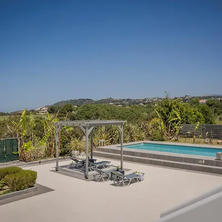 Ai Helis Beach House By Vintage Travel *