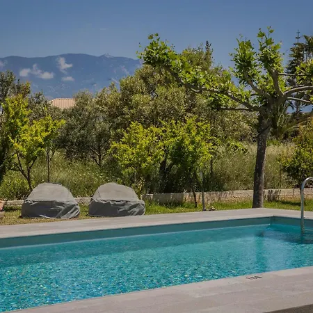 Ai Helis Beach House By Vintage Travel *