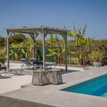 빌라 Ai Helis Beach House By Vintage Travel *